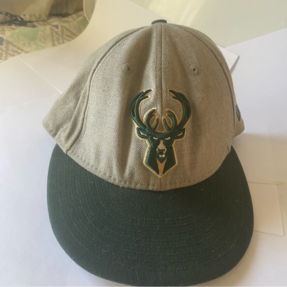 New BUCKS  Era Tan and Black Structured Hat